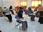 Sekolah Tinggi Agama Islam (STAI) Attaqwa memberikan beasiswa bagi mahasiswa baru yang berprestasi di bidang akademik atau non akademik.